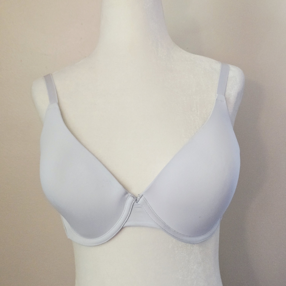 No Boundaries Women's White 38C Bra